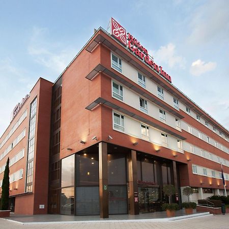 Hilton Garden Inn Малага Экстерьер фото