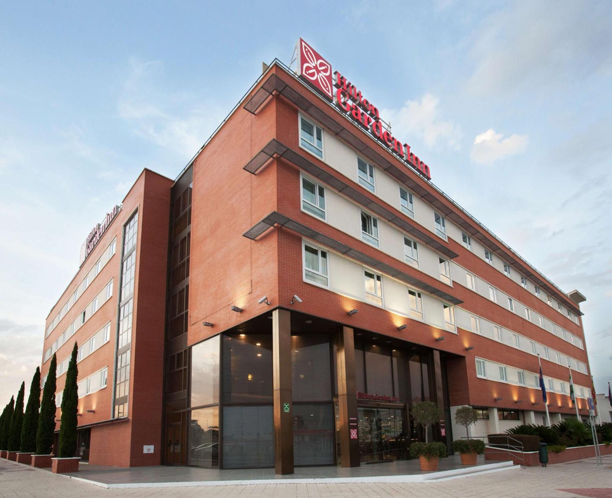 Hilton Garden Inn Малага Экстерьер фото